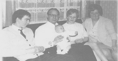 proud-grandparents-bert-flo